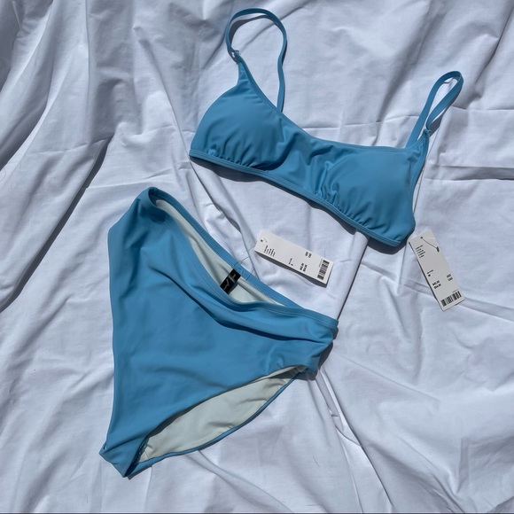 New with tags and liner Urban Outfitters Bikini - Picture 2 of 4